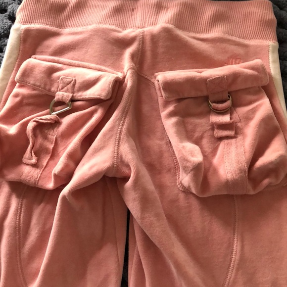 Jennifer Lopez (JLo) sweatsuit - Picture 8 of 8